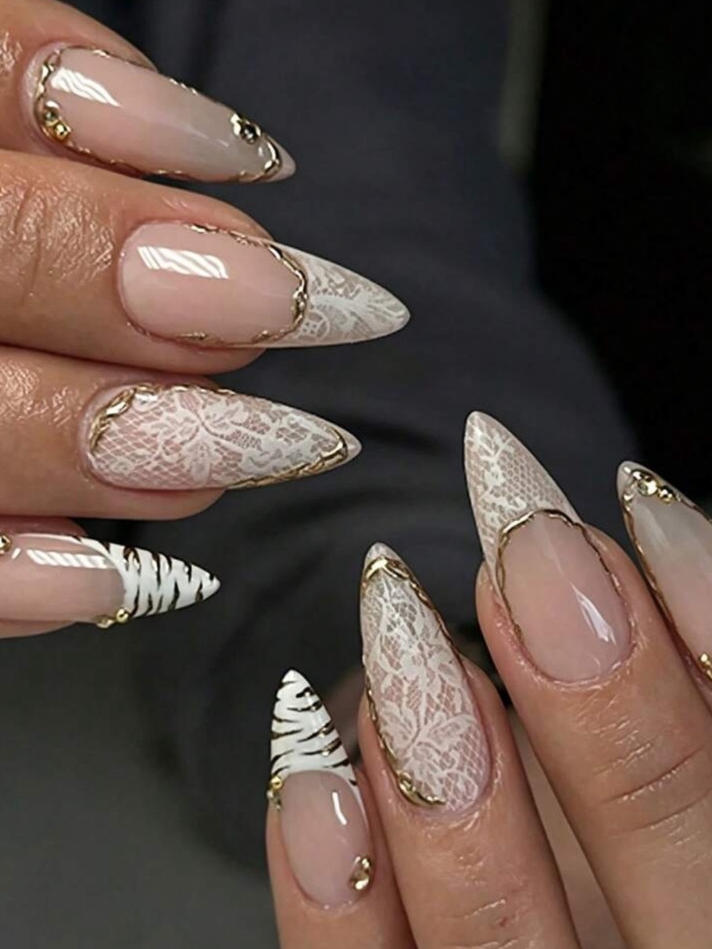 24pc Press On Nail Set from the Nail Bar 💅